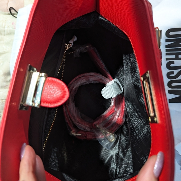 Love Moschino red purse - Picture 3 of 4